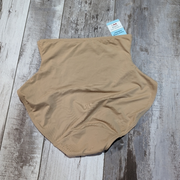 Spanx tummy taming underwear! Nude new with tags size m - Picture 2 of 4